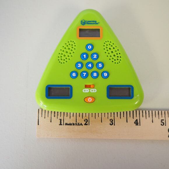 Learning Resources MINUTE MATH Electronic Flash Card - 3 Levels of Difficulty - Picture 3 of 7